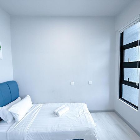 Vv Homestay Jesselton Quay Surla Sabah Mall Kk 亚庇贵赴行馆 Κότα Κιναμπαλού Εξωτερικό φωτογραφία