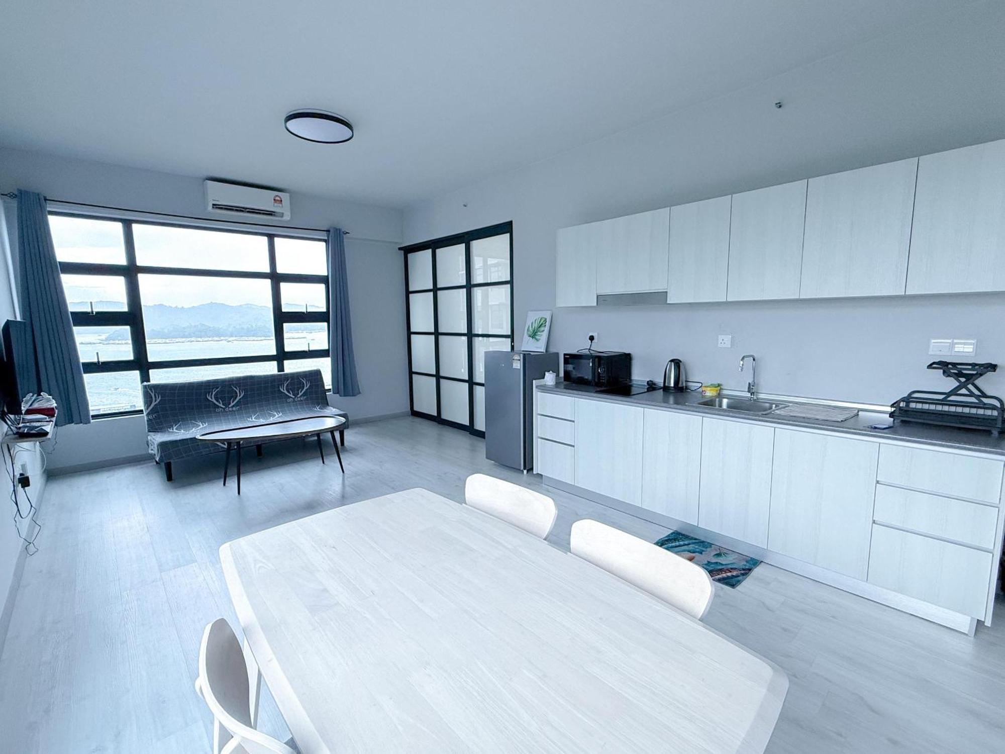 Vv Homestay Jesselton Quay Surla Sabah Mall Kk 亚庇贵赴行馆 Κότα Κιναμπαλού Εξωτερικό φωτογραφία