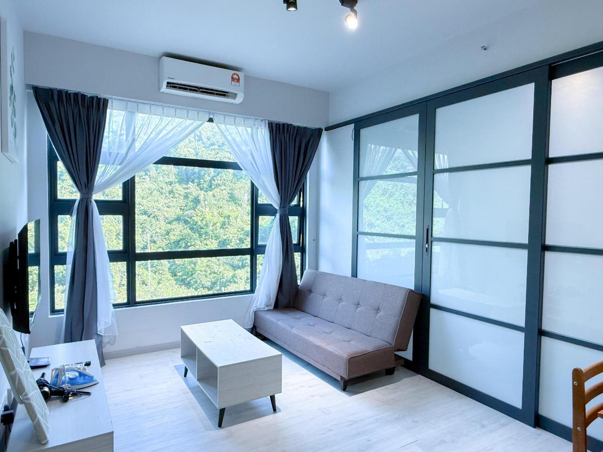 Vv Homestay Jesselton Quay Surla Sabah Mall Kk 亚庇贵赴行馆 Κότα Κιναμπαλού Εξωτερικό φωτογραφία